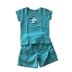 OshKosh B’gosh 2 piece shorts and tee set. Size 6.